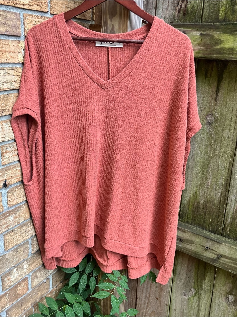 Three Bird Nest Oversized Ribbed-Knit V-Neck Tunic in Rust